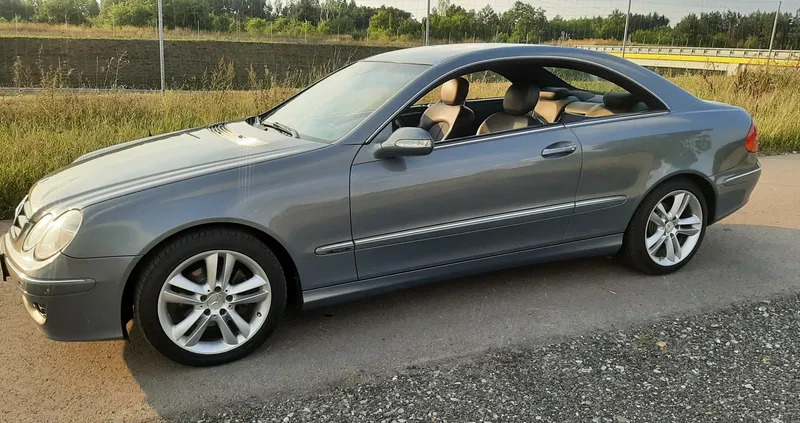 łódzkie Mercedes-Benz CLK cena 28900 przebieg: 307000, rok produkcji 2007 z Radomsko